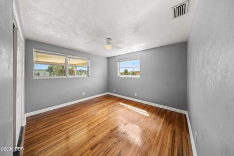 834 Derbyshire Road, Daytona Beach FL - photo 6 of 15