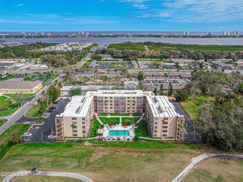 325 Wilder Boulevard #A404, Daytona Beach FL - photo 7 of 48