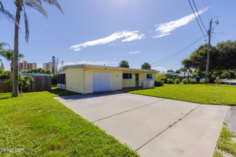 3105 La Paloma Avenue, Daytona Beach FL - photo 6 of 55