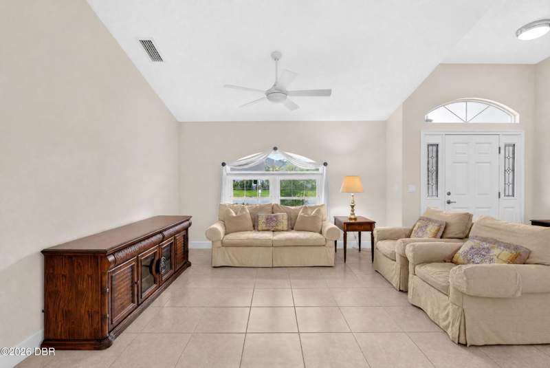 3 bedroom Single Family Residence at 39 White House Drive, Palm Coast, Palm Coast — photo 2