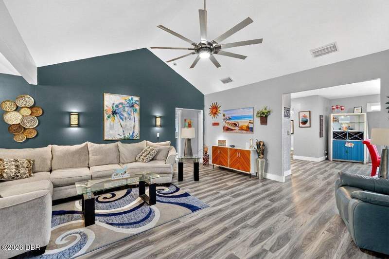 3 bedroom Single Family Residence at 928 N Oleander Avenue, Daytona Beach, Daytona Beach — photo 5