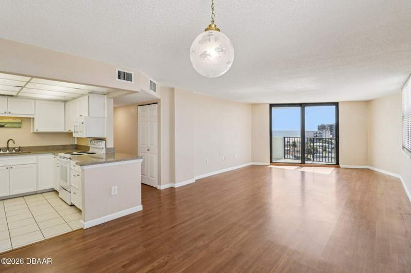 2 bedroom Condominium at 1415 Ocean Shore Boulevard #512, Regency Plaza Condo, Ormond Beach — photo 5