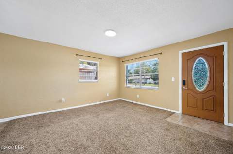1324 Granada Avenue, Daytona Beach FL - photo 6 of 32