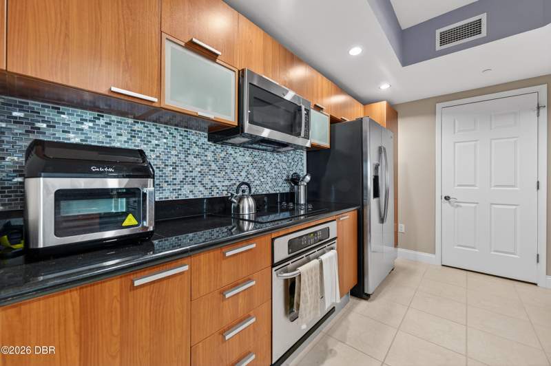 2 bedroom Condominium at 241 Riverside Drive #204, Marina Grande On The Halifax, Holly Hill — photo 4