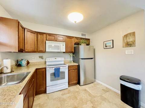 723 Steele Avenue, South Daytona FL - photo 12 of 33