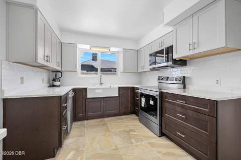 190 Ellicott Drive, Ormond Beach FL - photo 17 of 60