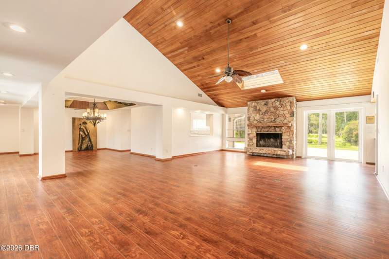 4 bedroom Single Family Residence at 568 Pelican Bay Drive, Pelican Bay, Daytona Beach — photo 5