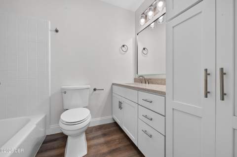 911 Woodmere Circle, Ormond Beach FL - photo 12 of 42