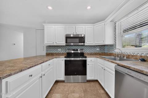 911 Woodmere Circle, Ormond Beach FL - photo 19 of 42