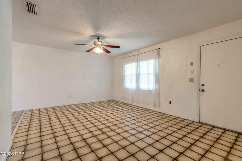 3 bedroom Single Family Residence at 2629 Umbrella Tree Drive, Edgewater, Edgewater — photo 5