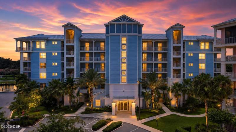 2 bedroom Condominium at 3 Riverwalk Drive #506, Riverwalk At Coronado - Building No 3, A Condo, New Smyrna Beach — photo 3