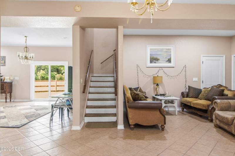 4 bedroom Single Family Residence at 4666 Fir Road, New Smyrna Beach, New Smyrna Beach — photo 2