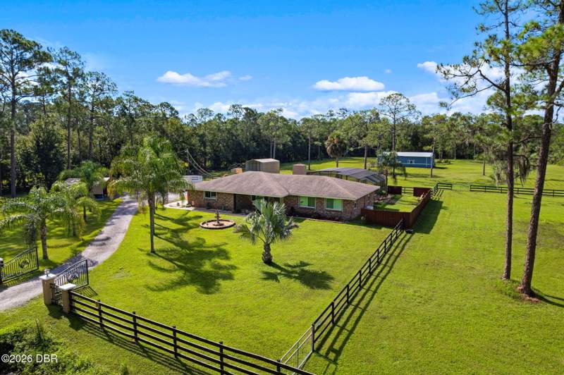 3 bedroom Single Family Residence at 2131 W Poinsettia Drive, Tomoka Farms, Port Orange — photo 4