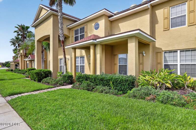 3 bedroom Townhouse at 390 N Airport Road, Venetian Bay, New Smyrna Beach — photo 2
