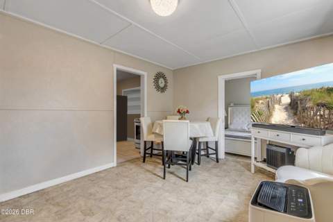 652 N Stone Street, DeLand FL - photo 6 of 21