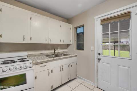 652 N Stone Street, DeLand FL - photo 9 of 21