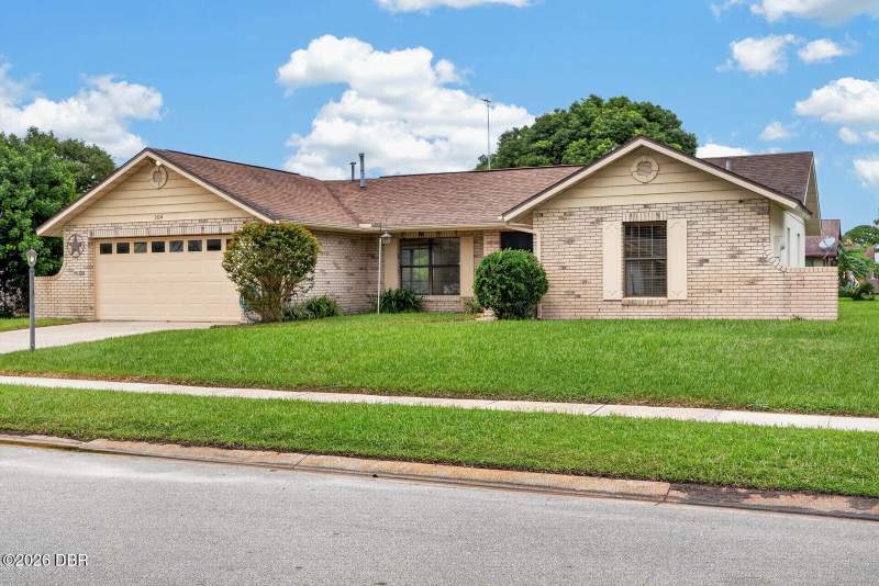 2 bedroom Single Family Residence at 104 Colleen Drive, Georgetowne, Daytona Beach — photo 4