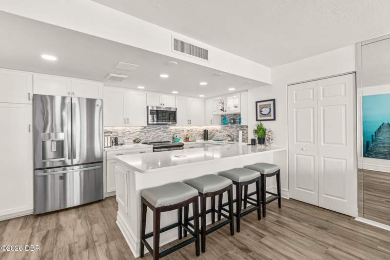 1 bedroom Condominium at 2947 S Atlantic Avenue #1505, Oceans Seven Condo, Daytona Beach Shores — photo 4