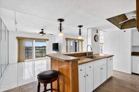 2615 S Atlantic Avenue #4C, Daytona Beach Shores FL - photo 14 of 56
