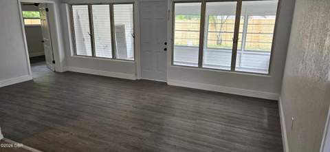 1304 Hillcrest Drive, Daytona Beach FL - photo 8 of 19