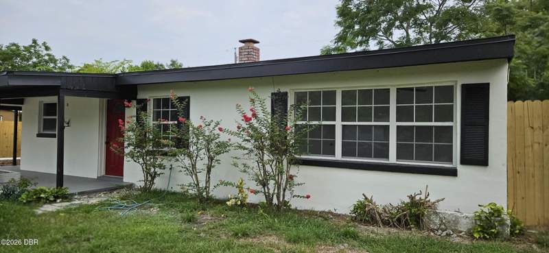 3 bedroom Single Family Residence at 1304 Hillcrest Drive, Douglas Park, Daytona Beach — photo 2
