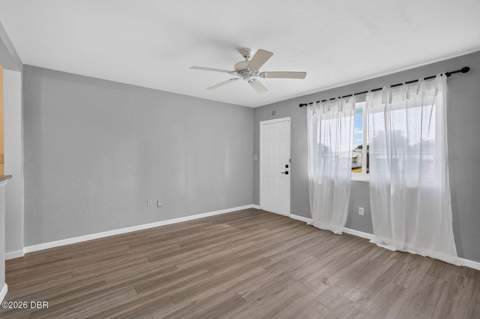856 Berkshire Road, Daytona Beach FL - photo 6 of 39
