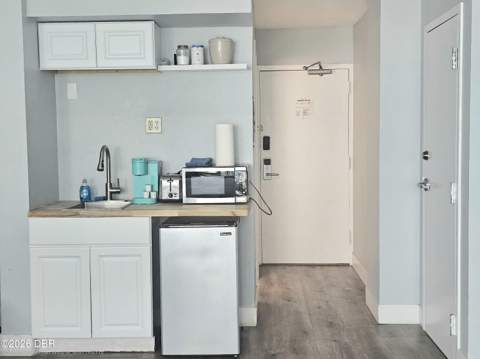 1909 S Atlantic Avenue #520 & 521, Daytona Beach Shores FL - photo 12 of 33