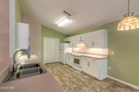 5788 Heathermere Lane, Port Orange FL - photo 10 of 43