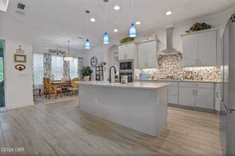 649 Mosaic Boulevard, Daytona Beach FL - photo 7 of 72