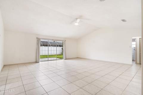 52 Plaza Drive, Ormond Beach FL - photo 7 of 41