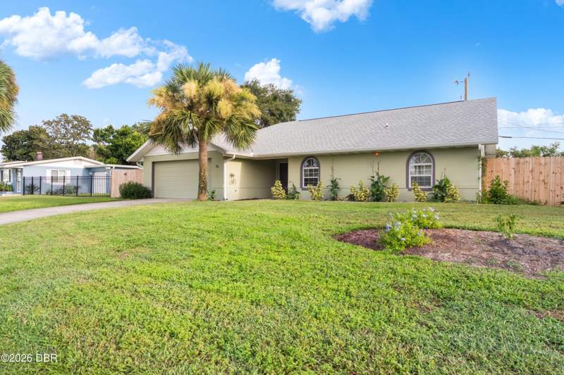 3 bedroom Single Family Residence at 52 Plaza Drive, Ormond Beach, Ormond Beach — photo 4
