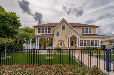 417 N Grandview Avenue, Daytona Beach FL - photo 9 of 71