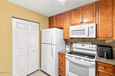 940 Village Trail #3-104, Port Orange FL - photo 10 of 35