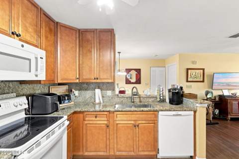 940 Village Trail #3-104, Port Orange FL - photo 11 of 35