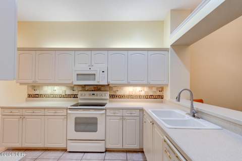 3005 Glin Circle, Ormond Beach FL - photo 9 of 36