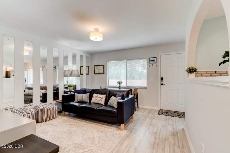 2 bedroom Condominium at 1601 Big Tree Road #408, Yorktowne Estates, Daytona Beach — photo 4