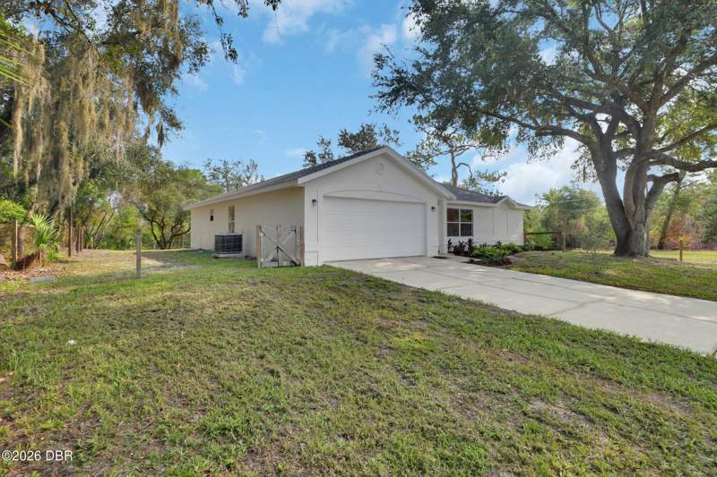 3 bedroom Single Family Residence at 1251 Seminole Drive, DeLeon Springs, DeLeon Springs — photo 4