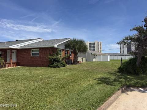 2601 S Peninsula Drive, Daytona Beach FL - photo 6 of 37