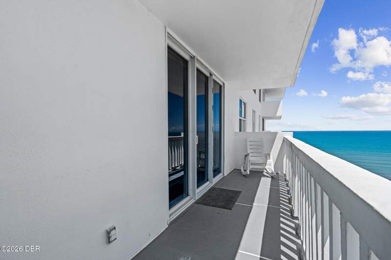 1 bedroom Condominium at 2800 N Atlantic Avenue #1612, Towers, Daytona Beach — photo 3