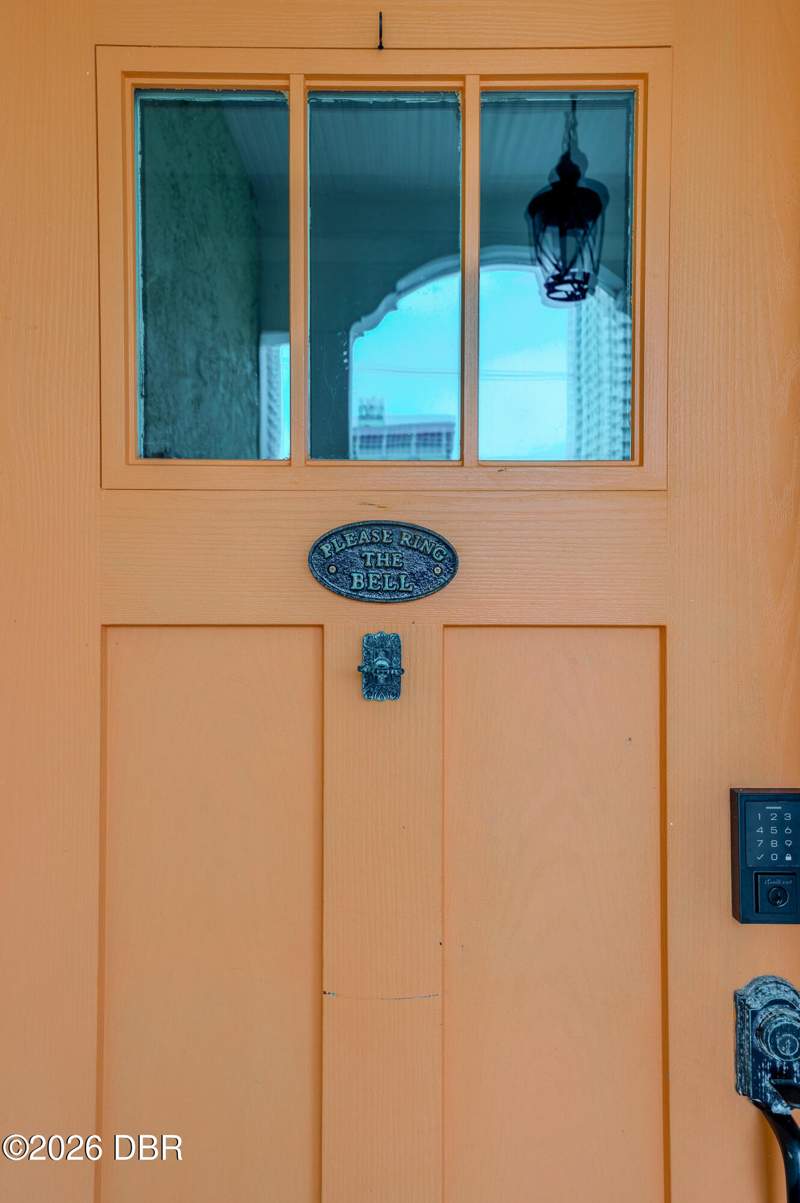 3 bedroom Single Family Residence at 417 N Grandview Avenue, Daytona Beach, Daytona Beach — photo 5