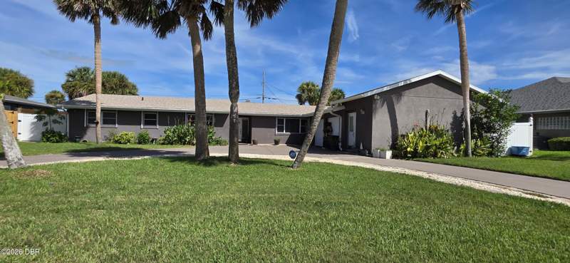 4 bedroom Single Family Residence at 153 University Circle, University Circle, Ormond Beach — photo 1