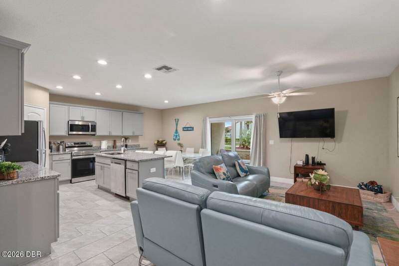 3 bedroom Townhouse at 123 Oceans Circle, Oceans 25, Daytona Beach Shores — photo 3