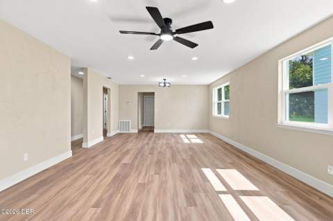 256 Laws Lane, Ormond Beach FL - photo 9 of 33