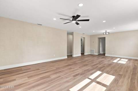 256 Laws Lane, Ormond Beach FL - photo 10 of 33