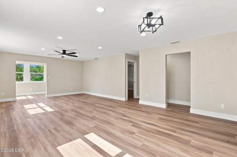 256 Laws Lane, Ormond Beach FL - photo 18 of 33