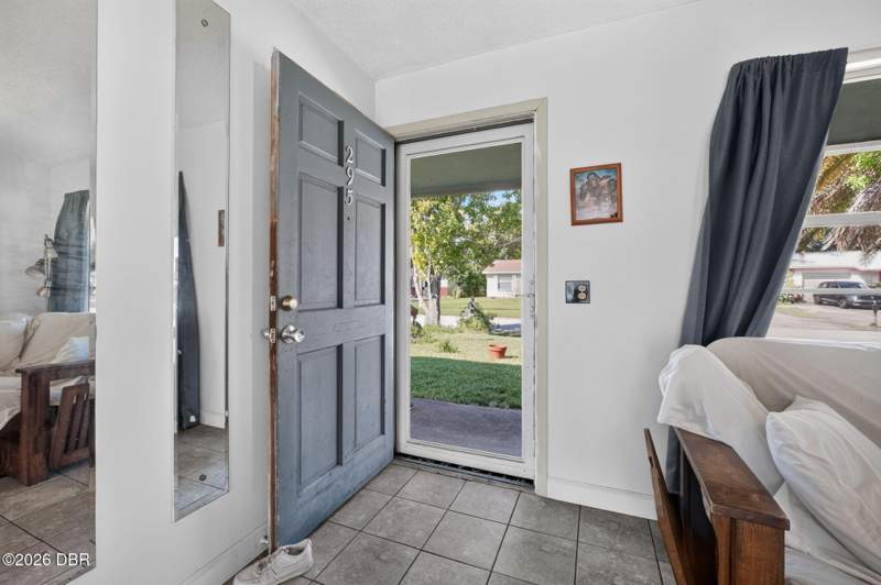 3 bedroom Single Family Residence at 295 Tracy Avenue, Fairglen, Holly Hill — photo 4