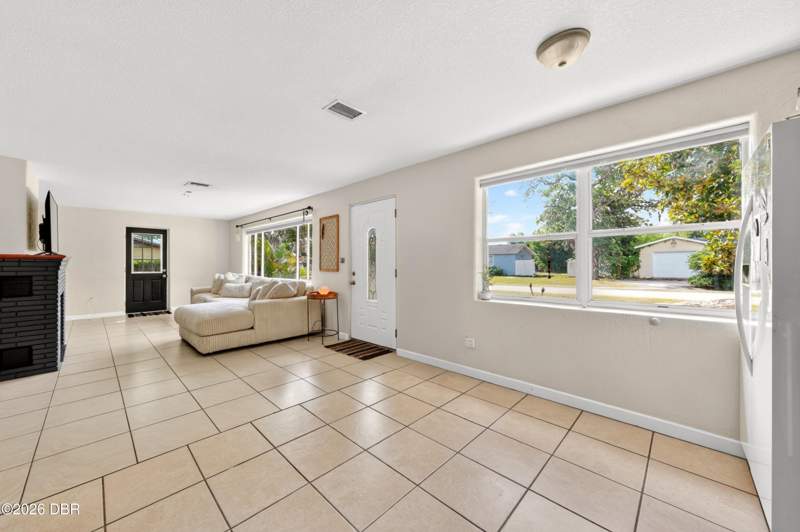 4 bedroom Single Family Residence at 71 Fairview Avenue #A & B, Village of Melrose, Ormond Beach — photo 3