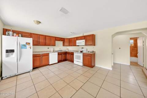 71 Fairview Avenue #A & B, Ormond Beach FL - photo 8 of 61