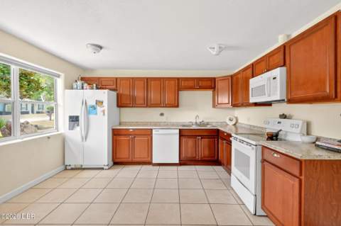 71 Fairview Avenue #A & B, Ormond Beach FL - photo 10 of 61