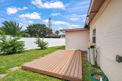 1002 Thunderbird Drive, Daytona Beach FL - photo 18 of 20